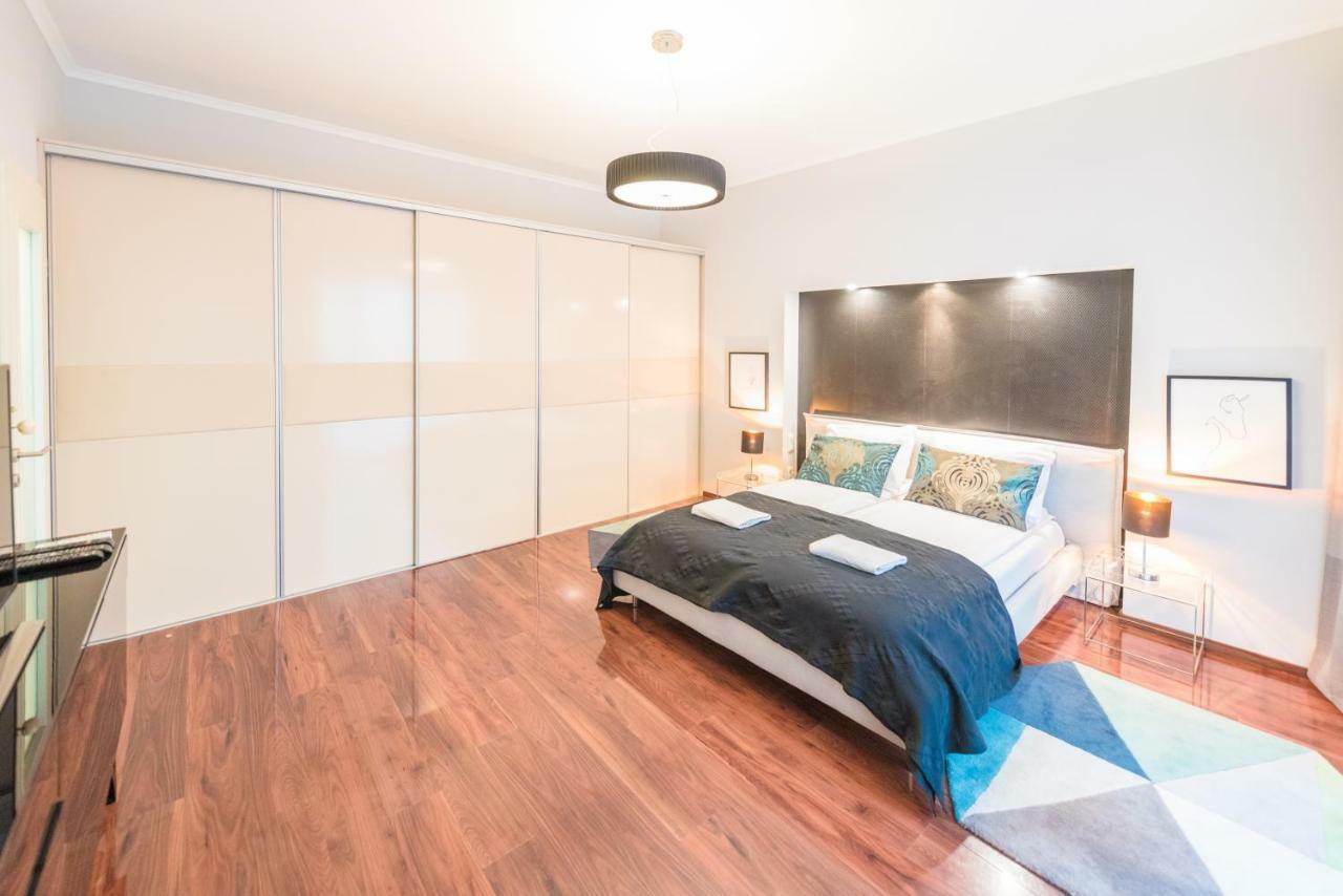 Oasis Apartments - Liberty Bridge บูดาเปสต์ ภายนอก รูปภาพ